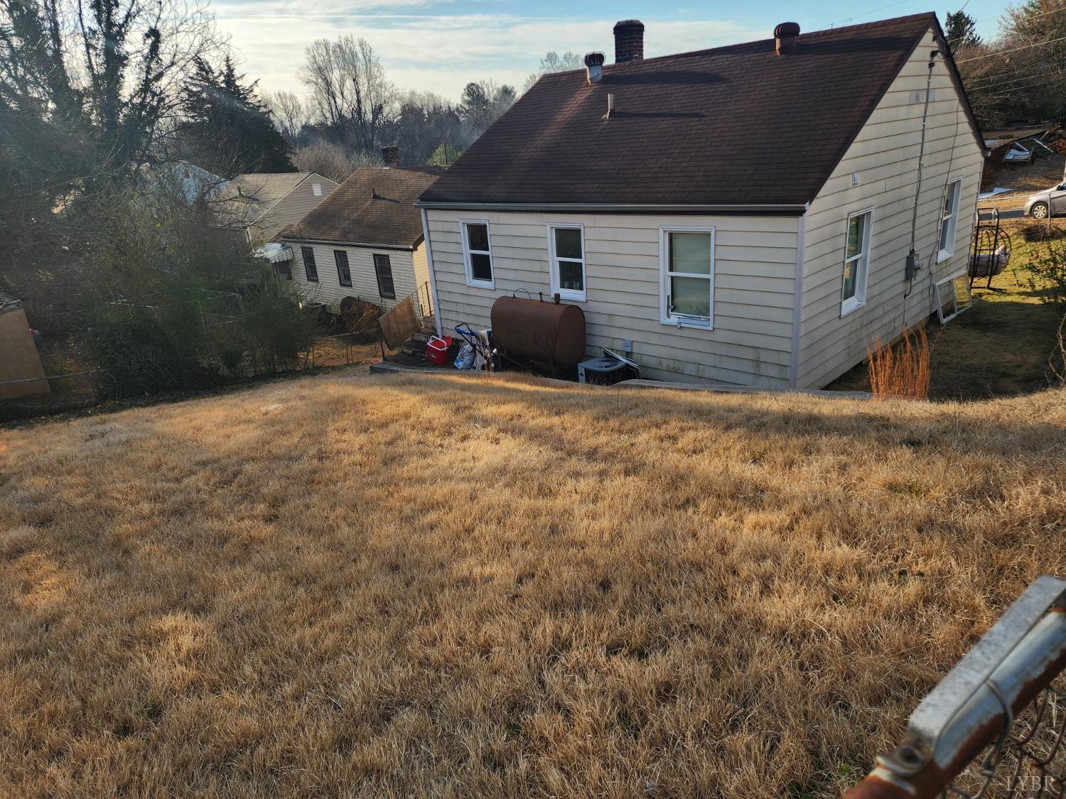 1612 Monsview Pl, Lynchburg, Virginia image 2