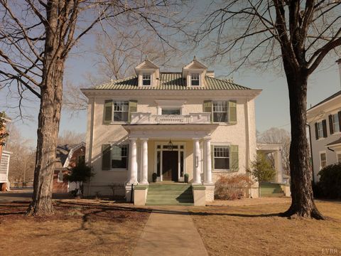 Photo of 2142 Rivermont Avenue, Lynchburg, VA 24503 (MLS # 364221)