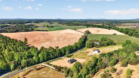 Tiny photo for 9041 Stonewall Road, Appomattox, VA 24522 (MLS # 366328)