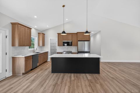 Tiny photo for 9041 Stonewall Road, Appomattox, VA 24522 (MLS # 366328)