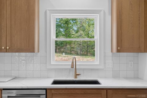 Tiny photo for 9041 Stonewall Road, Appomattox, VA 24522 (MLS # 366328)