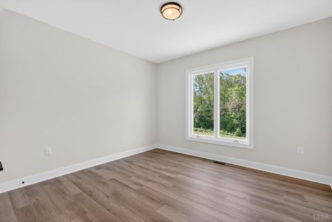 Tiny photo for 9041 Stonewall Road, Appomattox, VA 24522 (MLS # 366328)