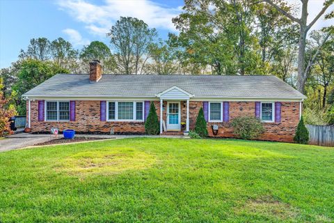 Photo of 169 Indian Ridge Drive, Lynchburg, VA 24502 (MLS # 362613)