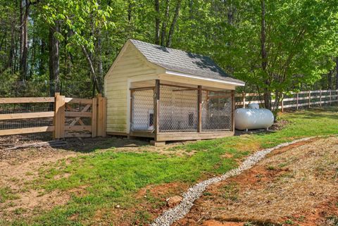 Tiny photo for 1161 Deer Creek Drive Dr, Bedford, VA 24523 (MLS # 365905)