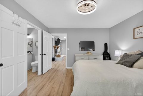 Tiny photo for 1161 Deer Creek Drive Dr, Bedford, VA 24523 (MLS # 365905)