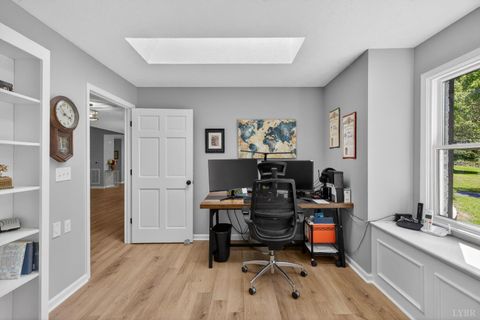 Tiny photo for 1161 Deer Creek Drive Dr, Bedford, VA 24523 (MLS # 365905)