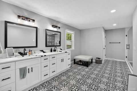 Tiny photo for 1161 Deer Creek Drive Dr, Bedford, VA 24523 (MLS # 365905)