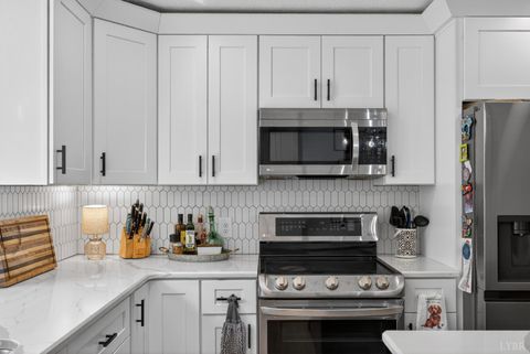 Tiny photo for 1161 Deer Creek Drive Dr, Bedford, VA 24523 (MLS # 365905)