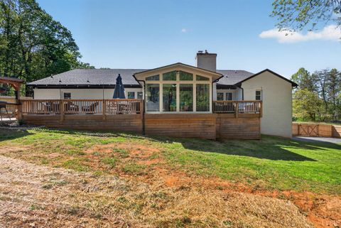 Tiny photo for 1161 Deer Creek Drive Dr, Bedford, VA 24523 (MLS # 365905)