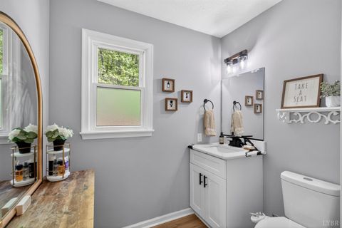 Tiny photo for 1161 Deer Creek Drive Dr, Bedford, VA 24523 (MLS # 365905)