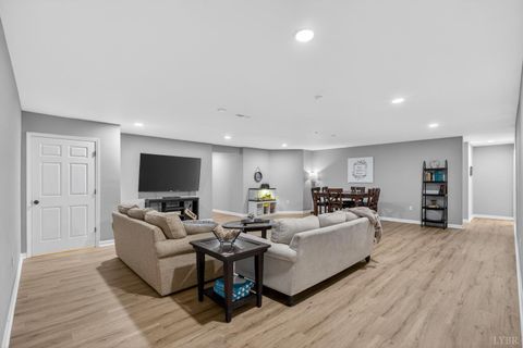 Tiny photo for 1161 Deer Creek Drive Dr, Bedford, VA 24523 (MLS # 365905)