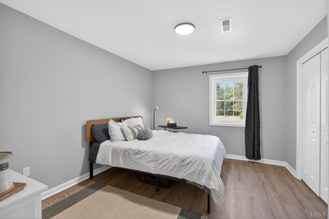 Tiny photo for 1161 Deer Creek Drive Dr, Bedford, VA 24523 (MLS # 365905)