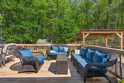 Tiny photo for 1161 Deer Creek Drive Dr, Bedford, VA 24523 (MLS # 365905)