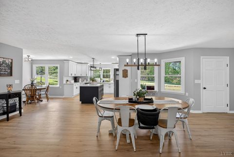 Tiny photo for 1161 Deer Creek Drive Dr, Bedford, VA 24523 (MLS # 365905)