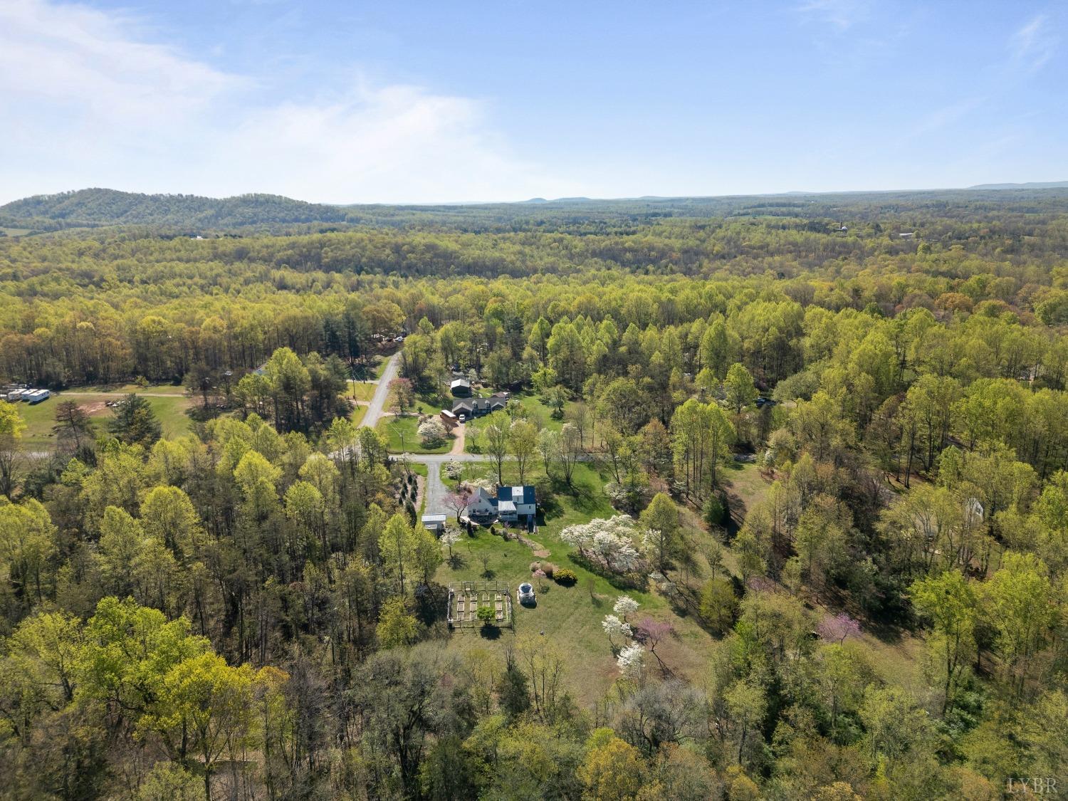 176 Foxcroft Drive, Monroe, Virginia image 32