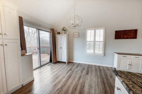 Tiny photo for 1908 Prophet Road, Goode, VA 24556 (MLS # 364201)