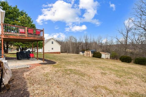 Tiny photo for 1908 Prophet Road, Goode, VA 24556 (MLS # 364201)