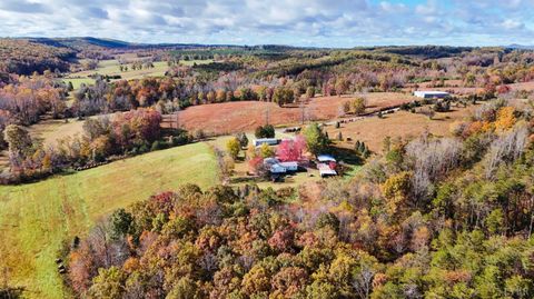 Tiny photo for 3160 Owens Mill Road, Gretna, VA 24557 (MLS # 362868)