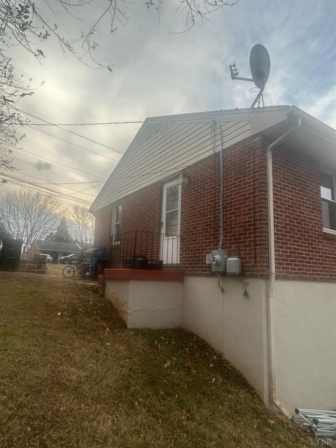 Tiny photo for 1212 Dandridge Drive, Lynchburg, VA 24501 (MLS # 363926)