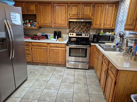 Tiny photo for 1212 Dandridge Drive, Lynchburg, VA 24501 (MLS # 363926)