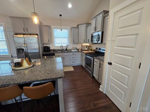 Tiny photo for 110 Jay's Road, Farmville, VA 23901 (MLS # 363680)