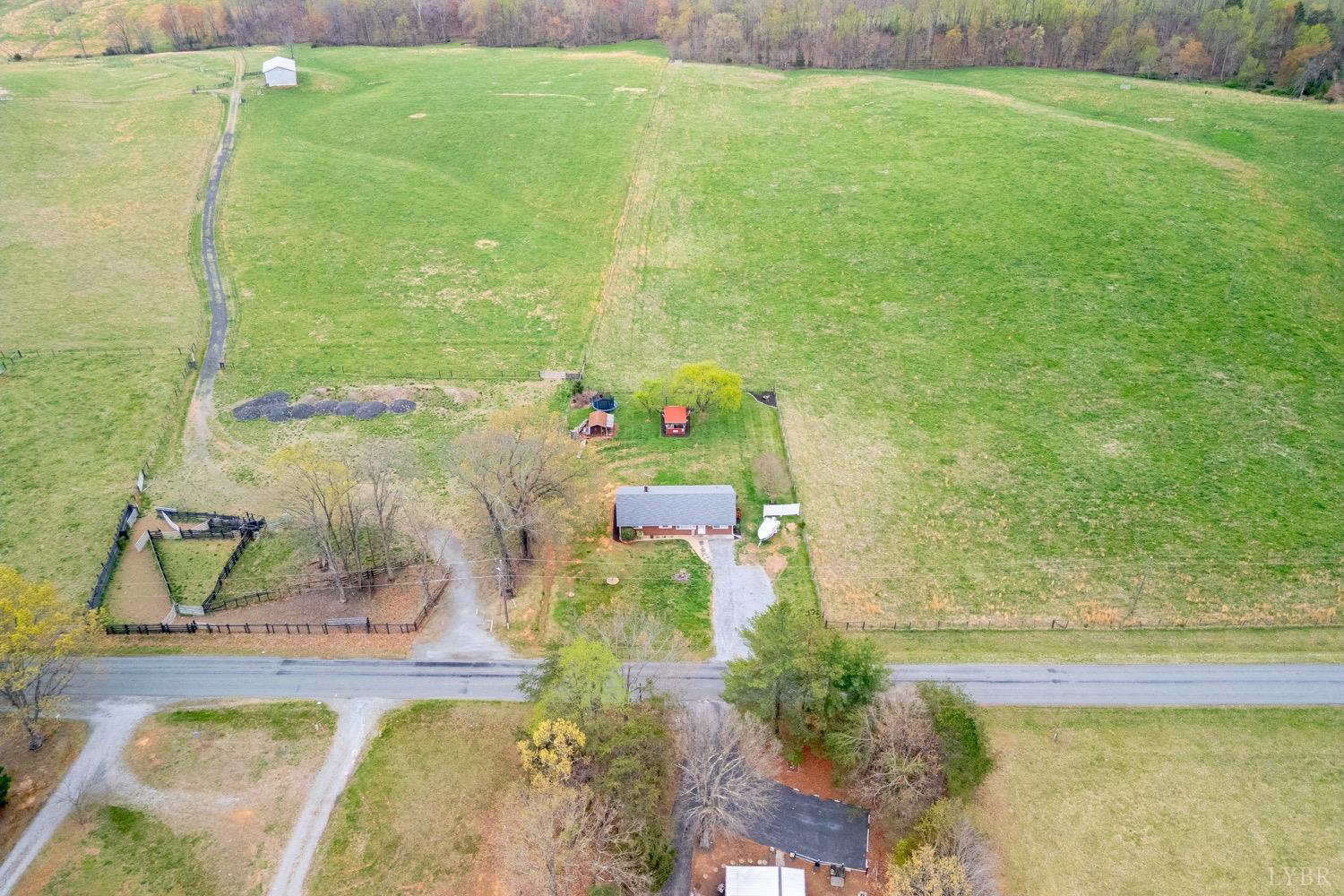 4100 Roark Mill Road, Hurt, Virginia image 34