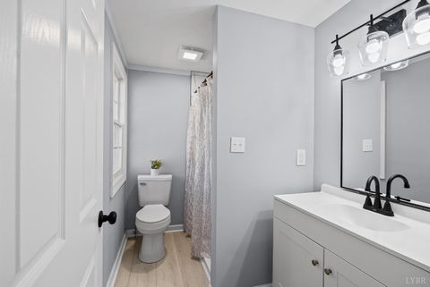 Tiny photo for 1071 Settlersway Lane, Goode, VA 24556 (MLS # 363457)