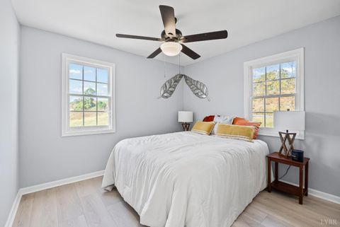 Tiny photo for 1071 Settlersway Lane, Goode, VA 24556 (MLS # 363457)