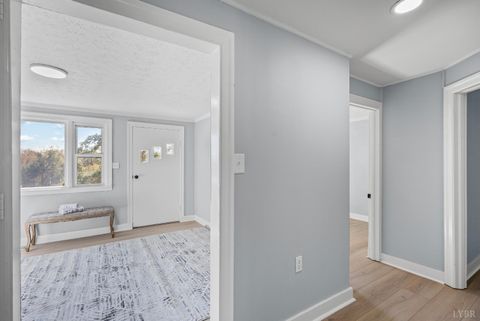 Tiny photo for 1071 Settlersway Lane, Goode, VA 24556 (MLS # 363457)