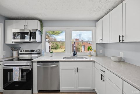 Tiny photo for 1071 Settlersway Lane, Goode, VA 24556 (MLS # 363457)