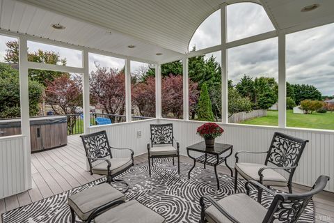 Tiny photo for 1068 Charmin Drive, Forest, VA 24551 (MLS # 362397)