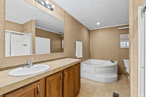 Tiny photo for 1690 Poorhouse Creek Road, Appomattox, VA 24522 (MLS # 363215)