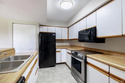 Tiny photo for 1102 Twin Springs Court, Forest, VA 24551 (MLS # 364484)