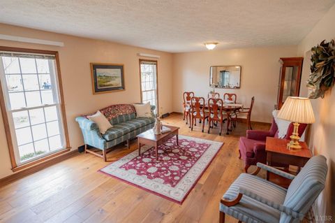 Tiny photo for 204 Blumont Drive, Lynchburg, VA 24503 (MLS # 365187)
