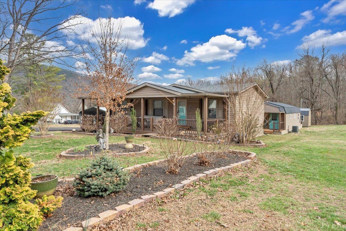 3554 Leffel Road, Roanoke, Virginia image 2
