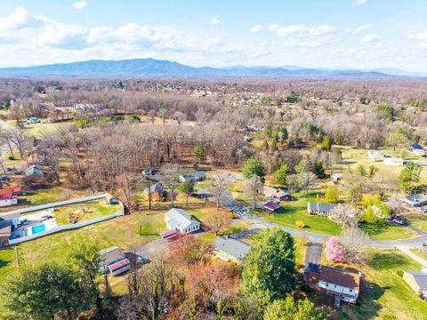 Tiny photo for 155 Lancaster Drive, Madison Heights, VA 24572 (MLS # 365018)