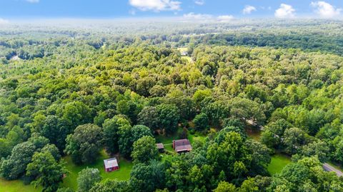 Tiny photo for 378 Watt Abbitt Road, Appomattox, VA 24522 (MLS # 361104)