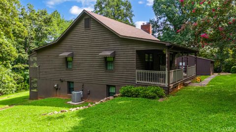 Tiny photo for 378 Watt Abbitt Road, Appomattox, VA 24522 (MLS # 361104)