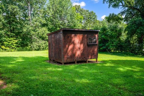 Tiny photo for 378 Watt Abbitt Road, Appomattox, VA 24522 (MLS # 361104)