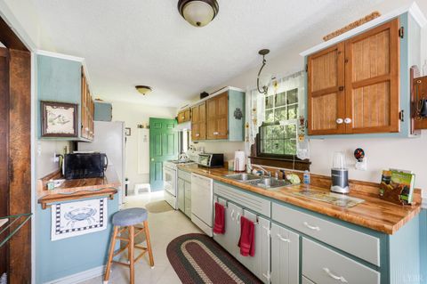 Tiny photo for 378 Watt Abbitt Road, Appomattox, VA 24522 (MLS # 361104)