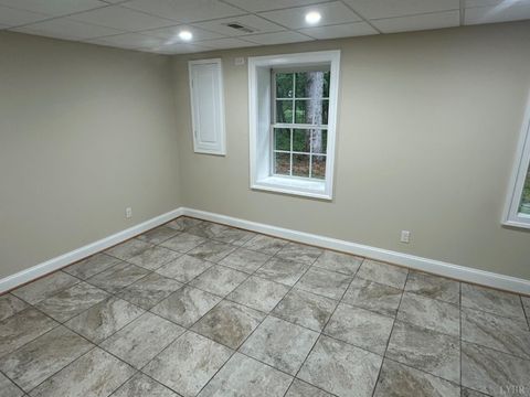 Tiny photo for 4469 Pumping station rd RD, Appomattox, VA 24522 (MLS # 366604)