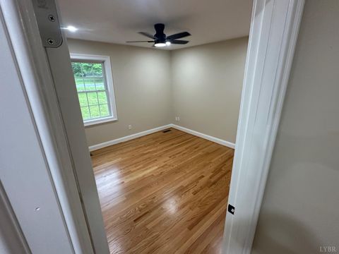 Tiny photo for 4469 Pumping station rd RD, Appomattox, VA 24522 (MLS # 366604)