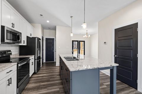 Tiny photo for 2713 Rainbow Circle, Lynchburg, VA 24501 (MLS # 364197)