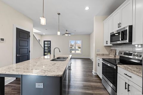 Tiny photo for 2713 Rainbow Circle, Lynchburg, VA 24501 (MLS # 364197)