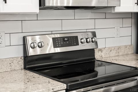 Tiny photo for 2713 Rainbow Circle, Lynchburg, VA 24501 (MLS # 364197)