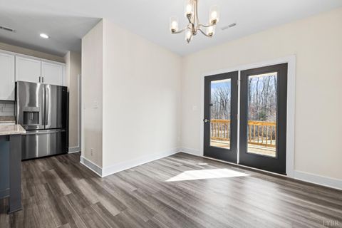 Tiny photo for 2713 Rainbow Circle, Lynchburg, VA 24501 (MLS # 364197)