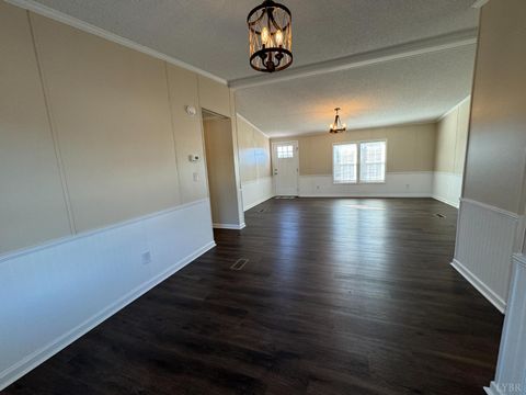 Tiny photo for 5532 Watt Abbitt Road Rd, Appomattox, VA 24522 (MLS # 363727)