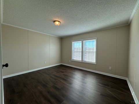 Tiny photo for 5532 Watt Abbitt Road Rd, Appomattox, VA 24522 (MLS # 363727)