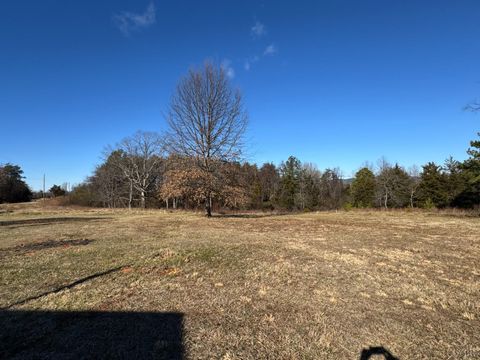 Tiny photo for 5532 Watt Abbitt Road Rd, Appomattox, VA 24522 (MLS # 363727)