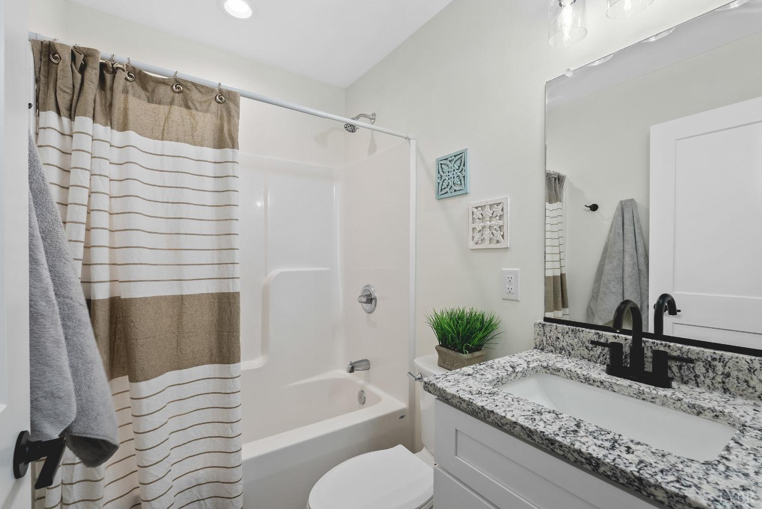 1032 Coronado Lane, Lynchburg, Virginia image 18